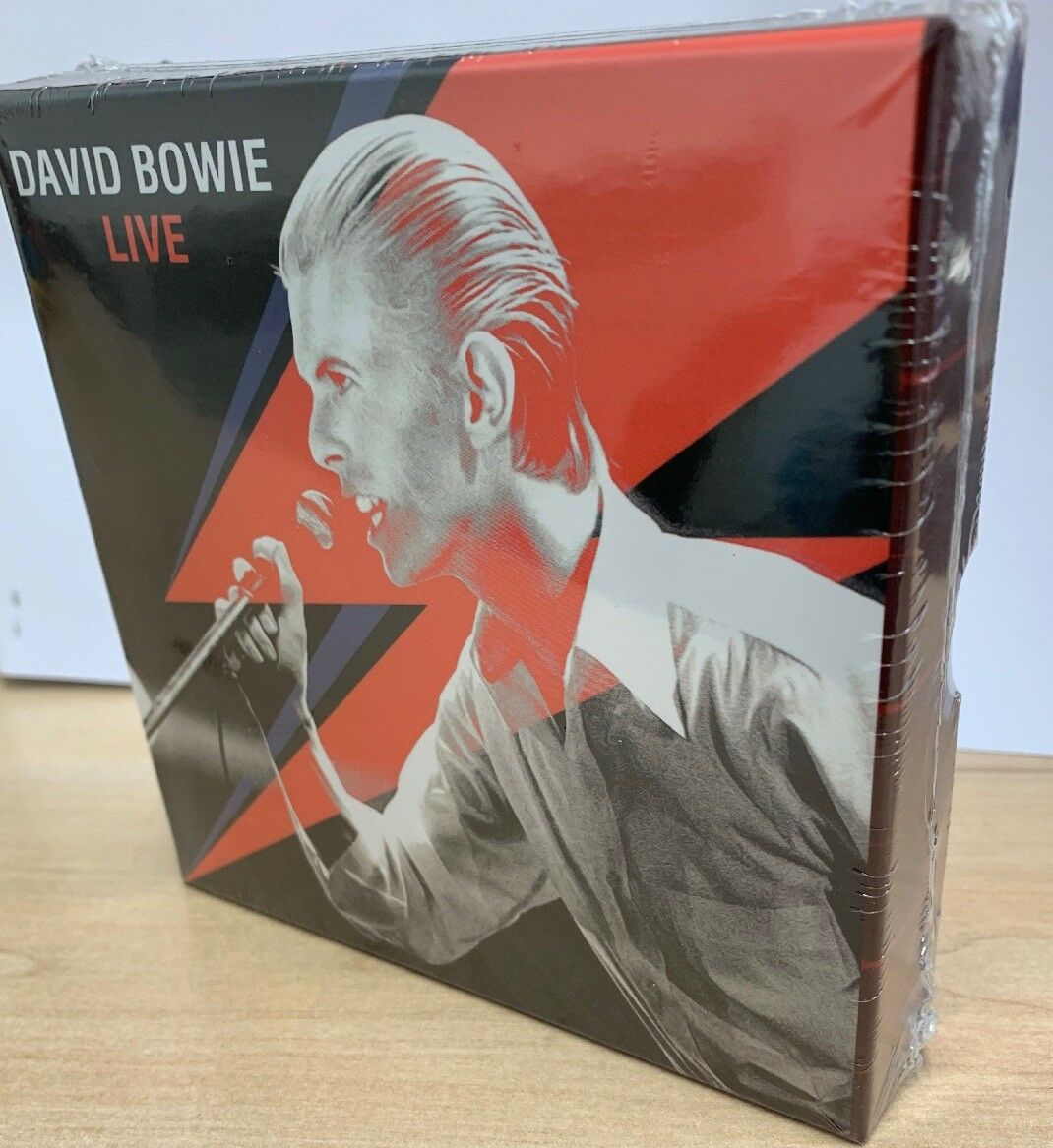 David Bowie 10 CD Live Box Set inc Montreal 1983, Rio 1990, Toyko